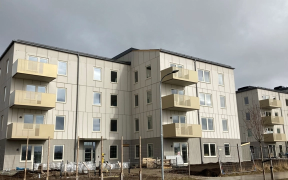 Vy över nybyggda hus i kvarteret Signallottan 2